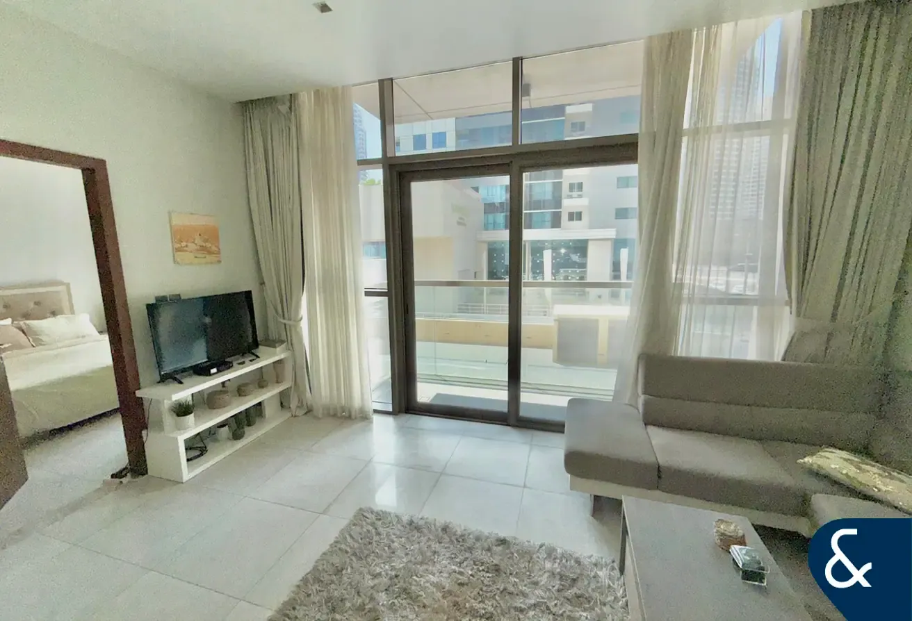 One Bedroom | Large Layout | Vacant Now