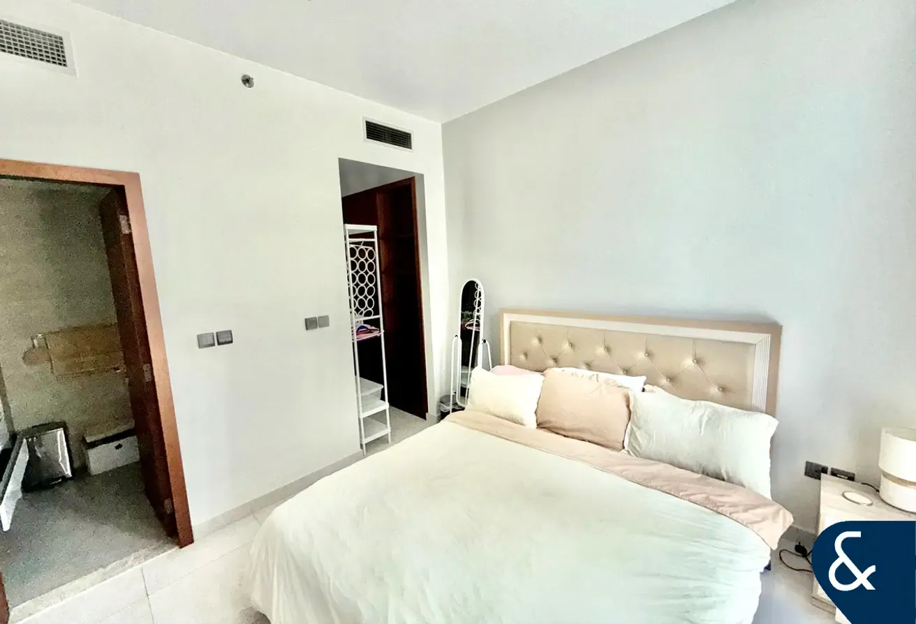 One Bedroom | Large Layout | Vacant Now