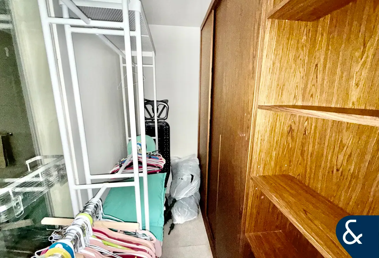 One Bedroom | Large Layout | Vacant Now