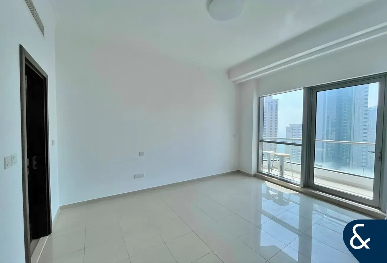 High Floor | One Bedroom | Unfurnished