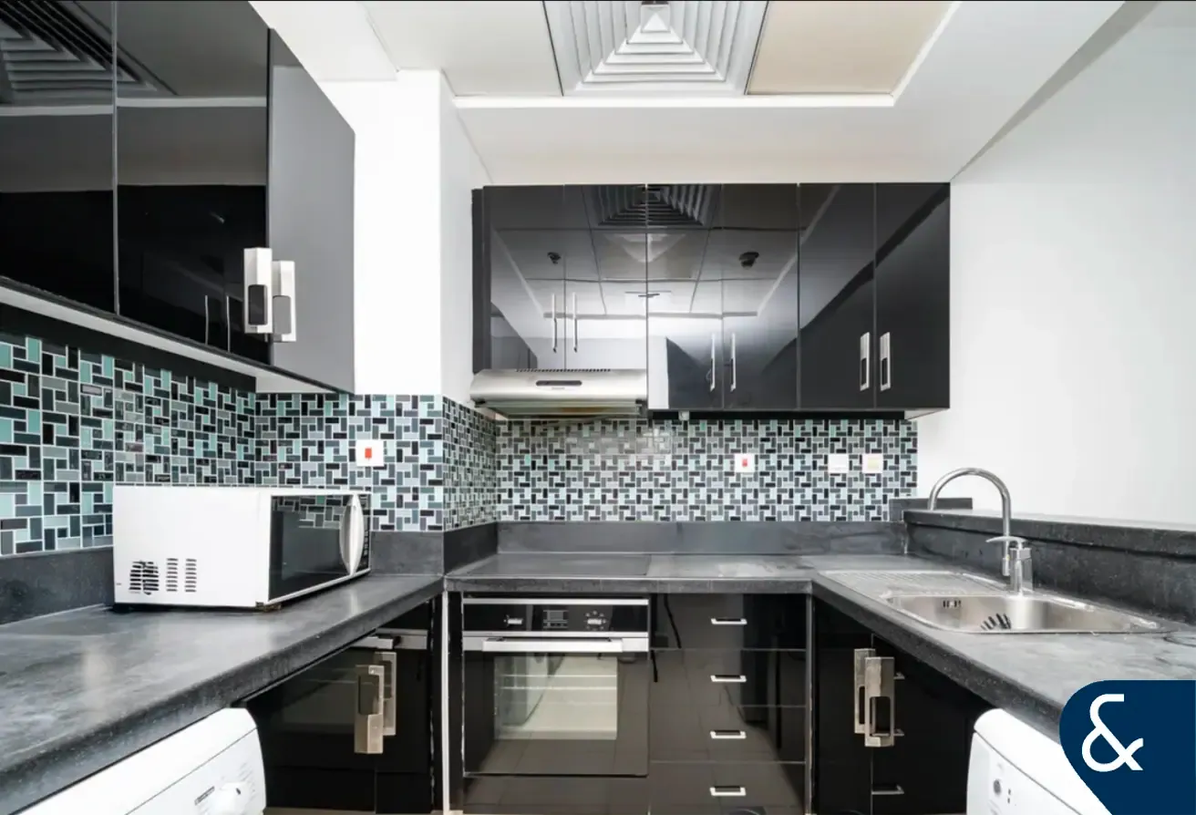 1 Bedroom | High Floor | Marina And Sea View