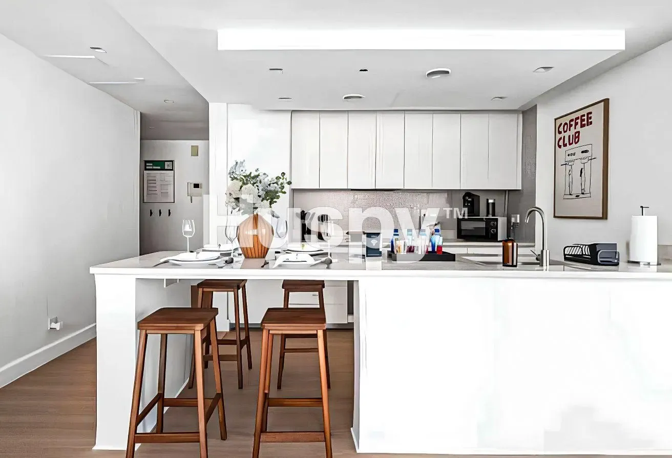 Furnished | Upgraded | High Floor
