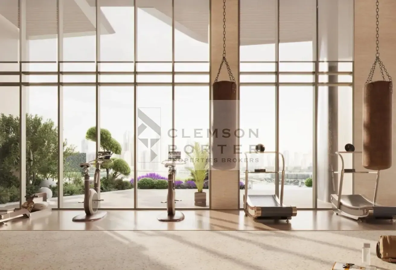Burj Khalifa l Pool l Amenities View