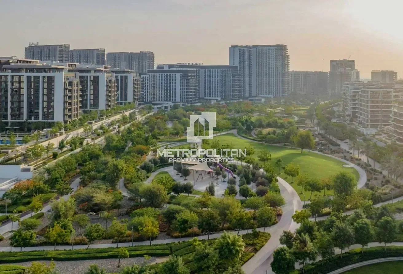 Largest Corner Layout | High Floor | Lake view