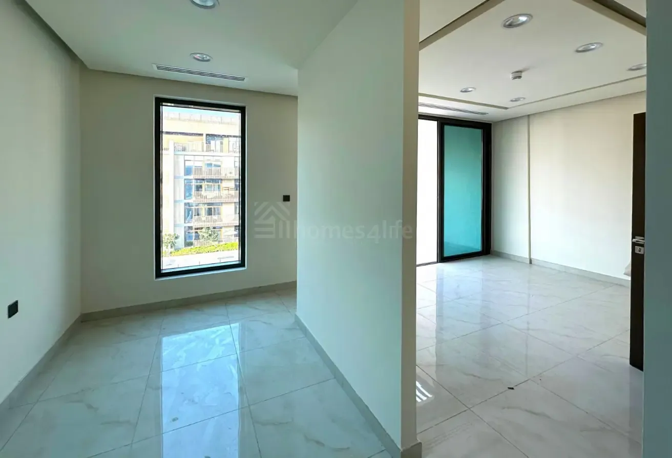 Exclusive 4BR Townhouse w/ Lift - JVC D14