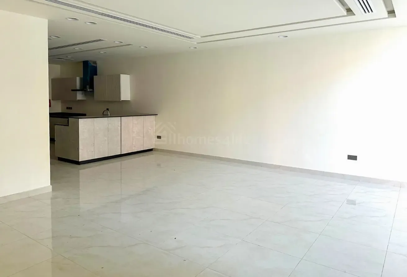 Exclusive 4BR Townhouse w/ Lift - JVC D14