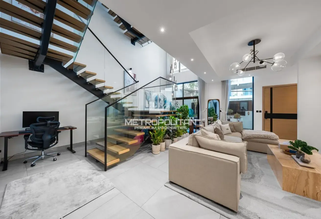 3,900 sq.ft | Premium Furnished | Smart & Turnkey