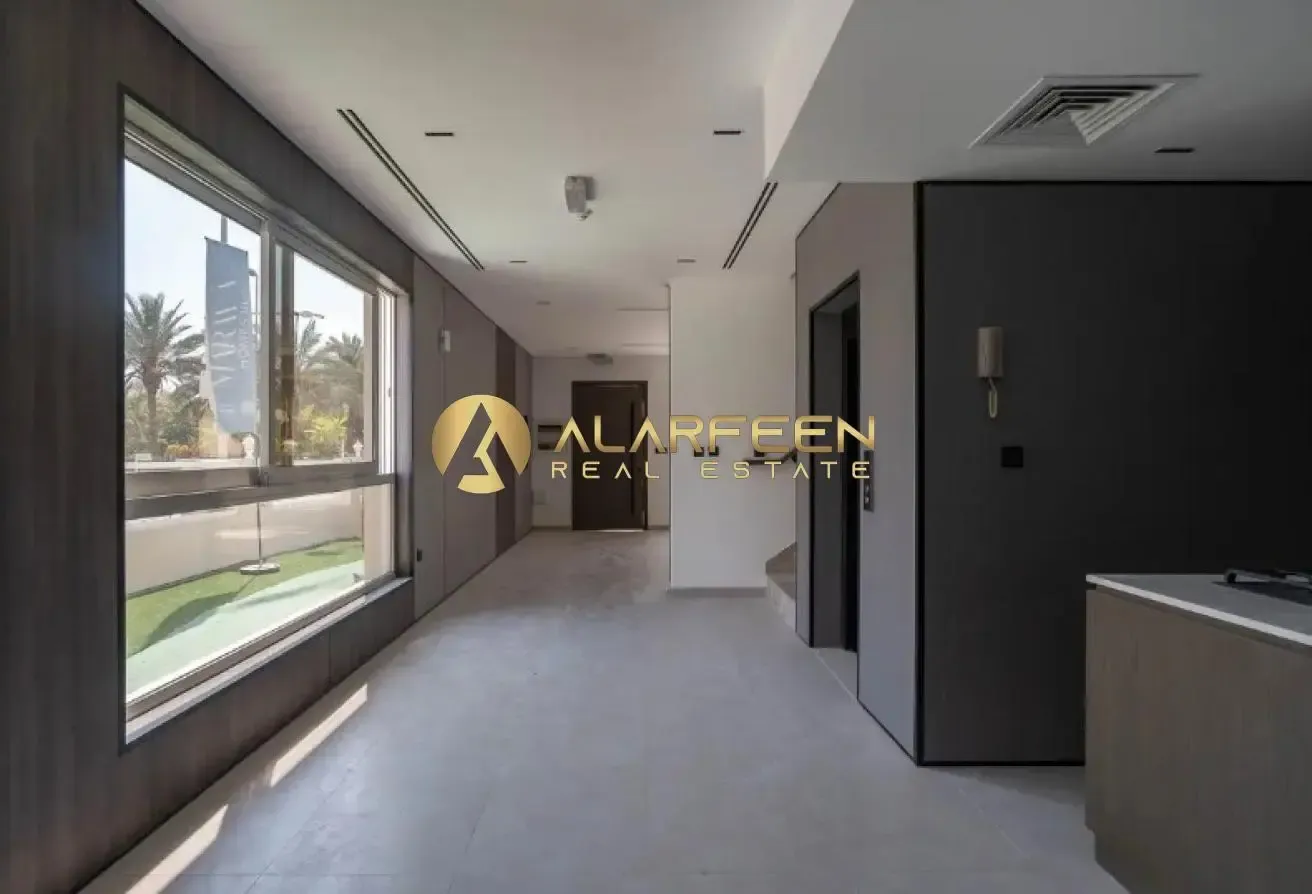 4BR + Maid | Kitchen Appliances | Private Elevator