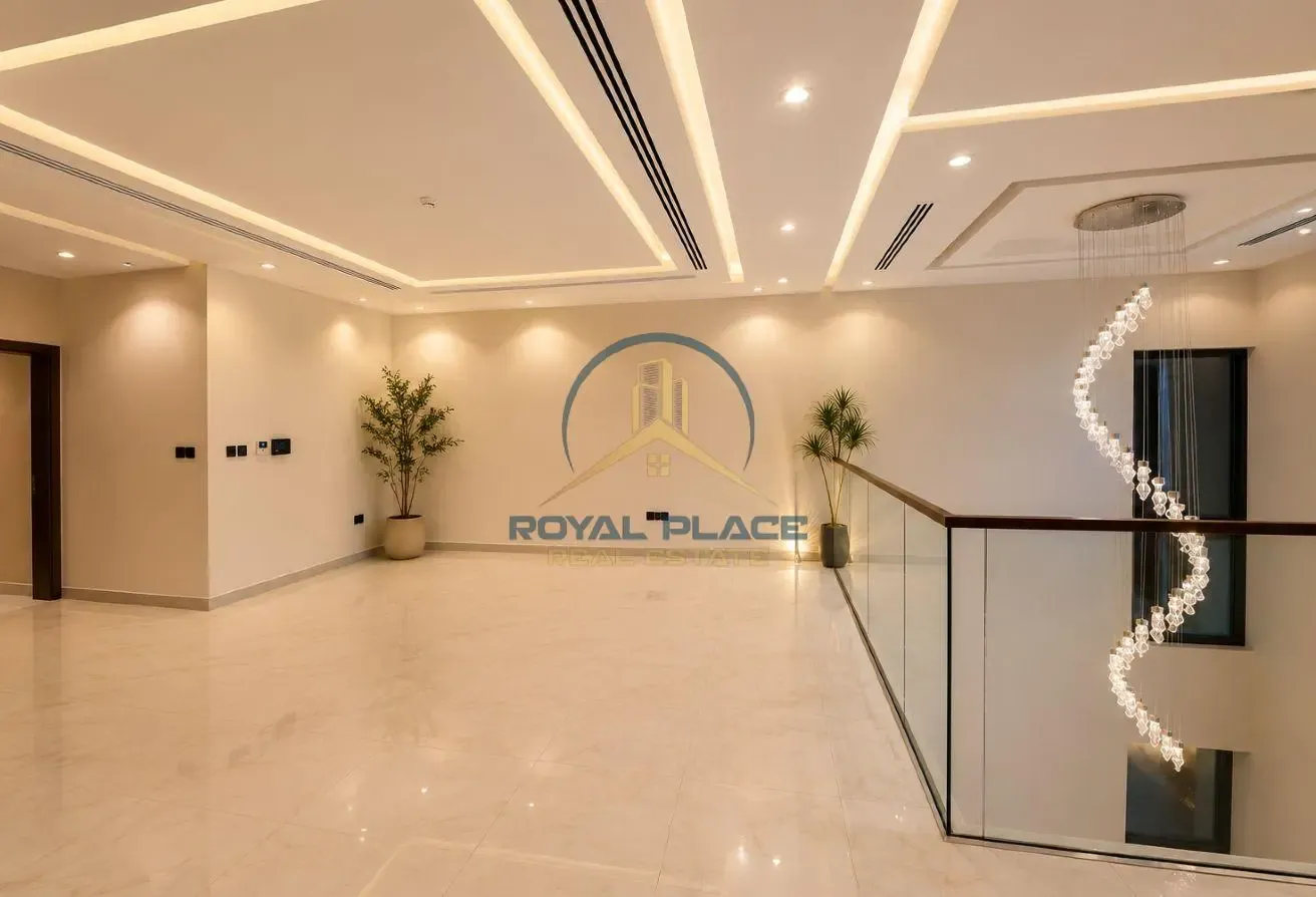 Luxury Villa| Investor Deal | High ROI | Elevator