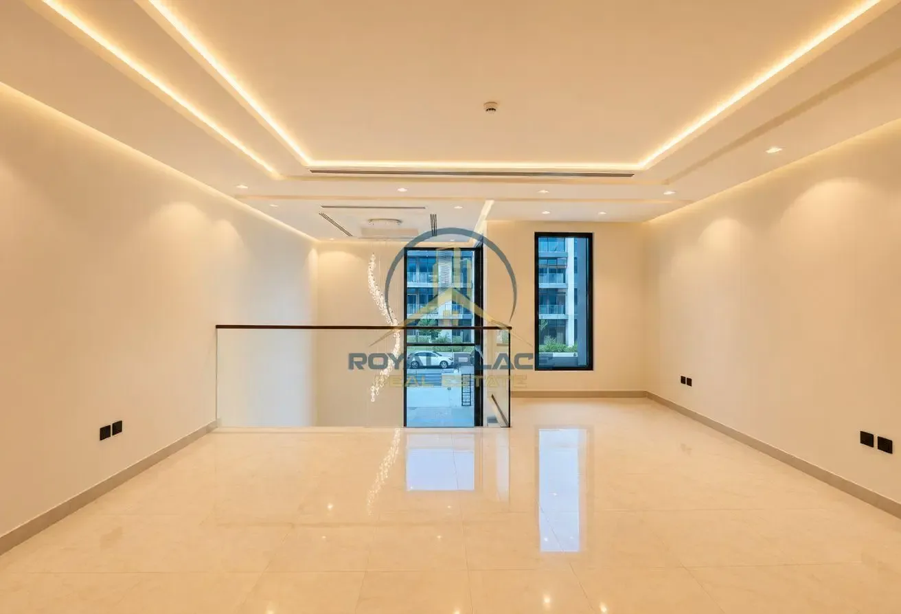 Luxury Villa| Investor Deal | High ROI | Elevator