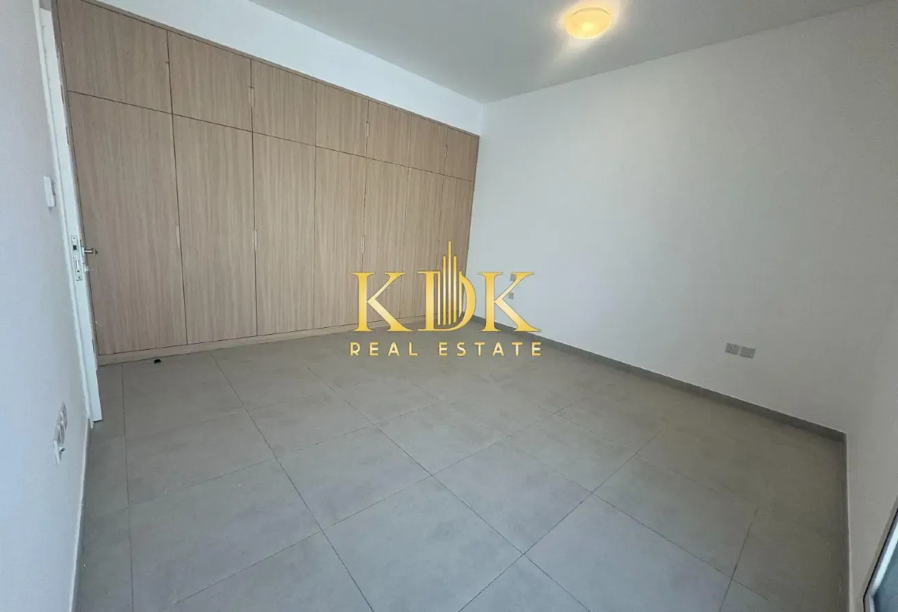 Unfurnished 4BR | Huge Lay out | Premium Quality