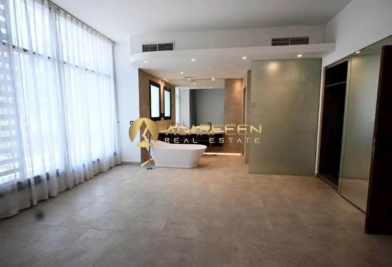 Private Elevator | Near to Exit | Spacious Villa