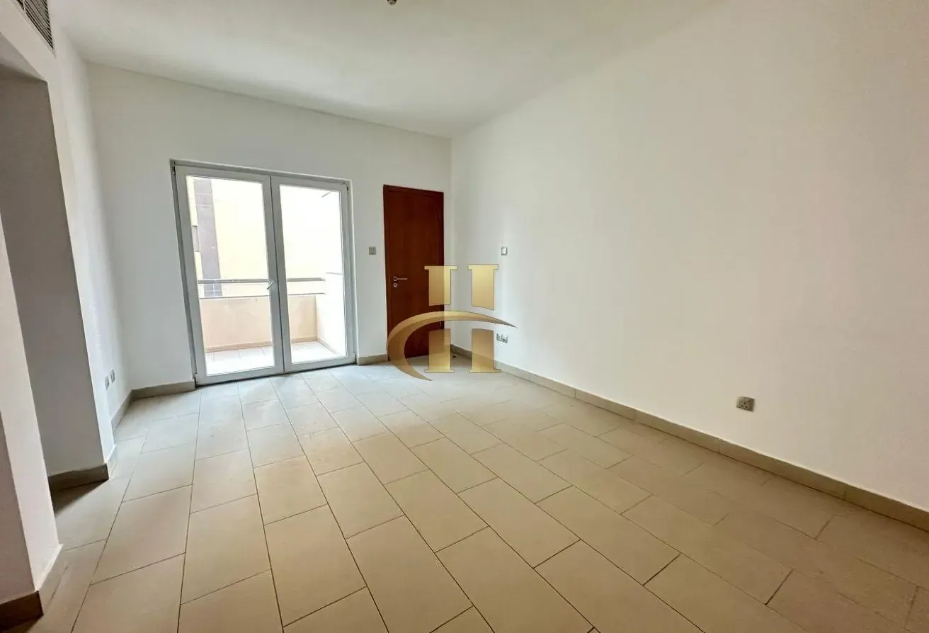 Spacious Villa | With Private Garden | Book Now