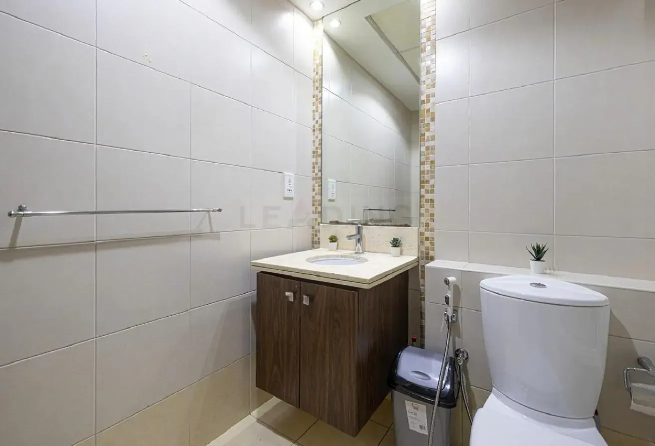 BEST PRICE/VACANT/BIG LAYOUT/NEAR METRO