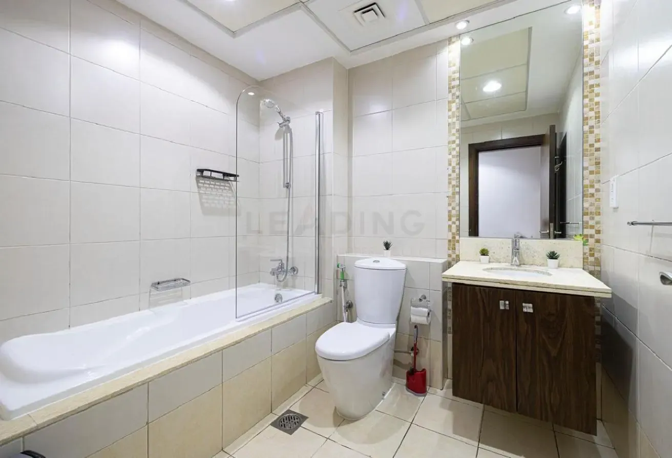 BEST PRICE/VACANT/BIG LAYOUT/NEAR METRO