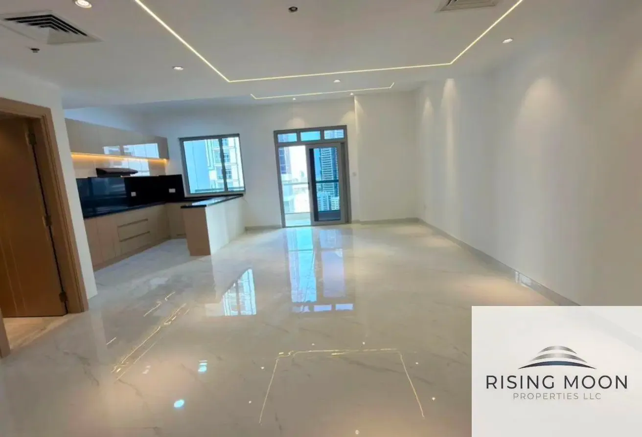 Upgraded | Vacant | 2BR FOR SALE IN BUSINESS BAY