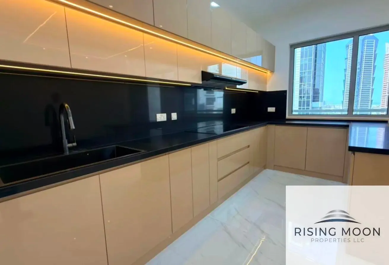 Upgraded | Vacant | 2BR FOR SALE IN BUSINESS BAY