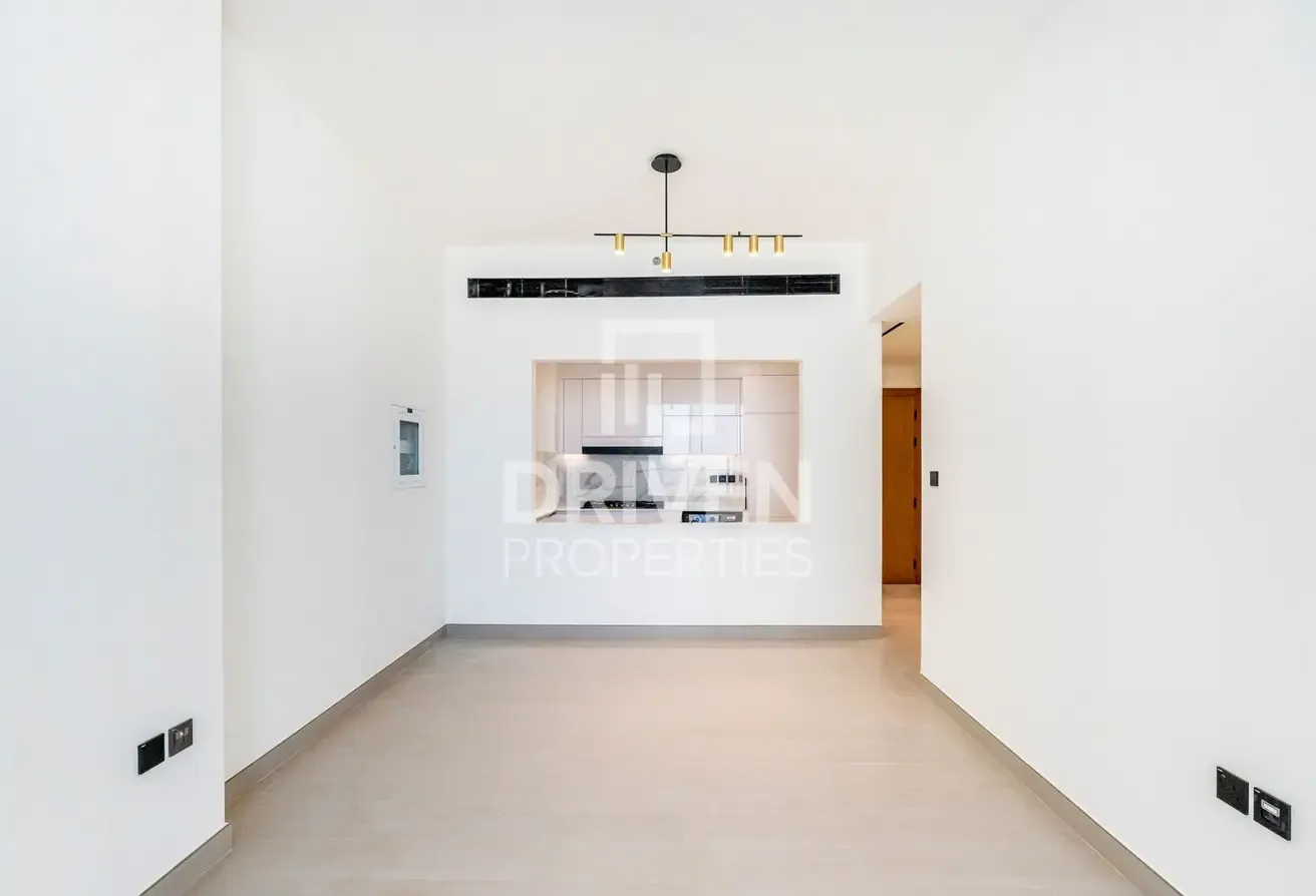 High Floor | Scenic Pool View | Large Layout