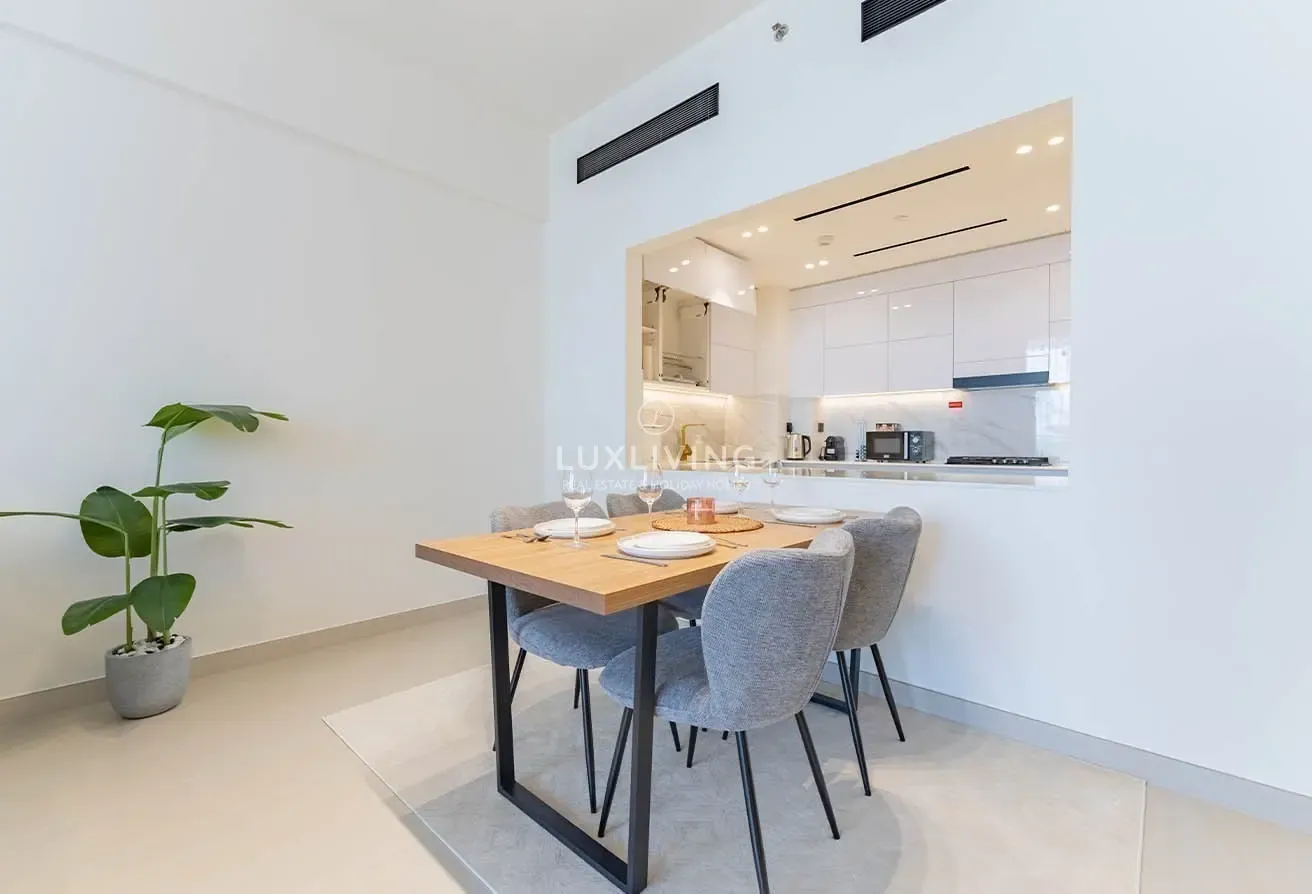 Prime Location | Closed Kitchen | Pool view