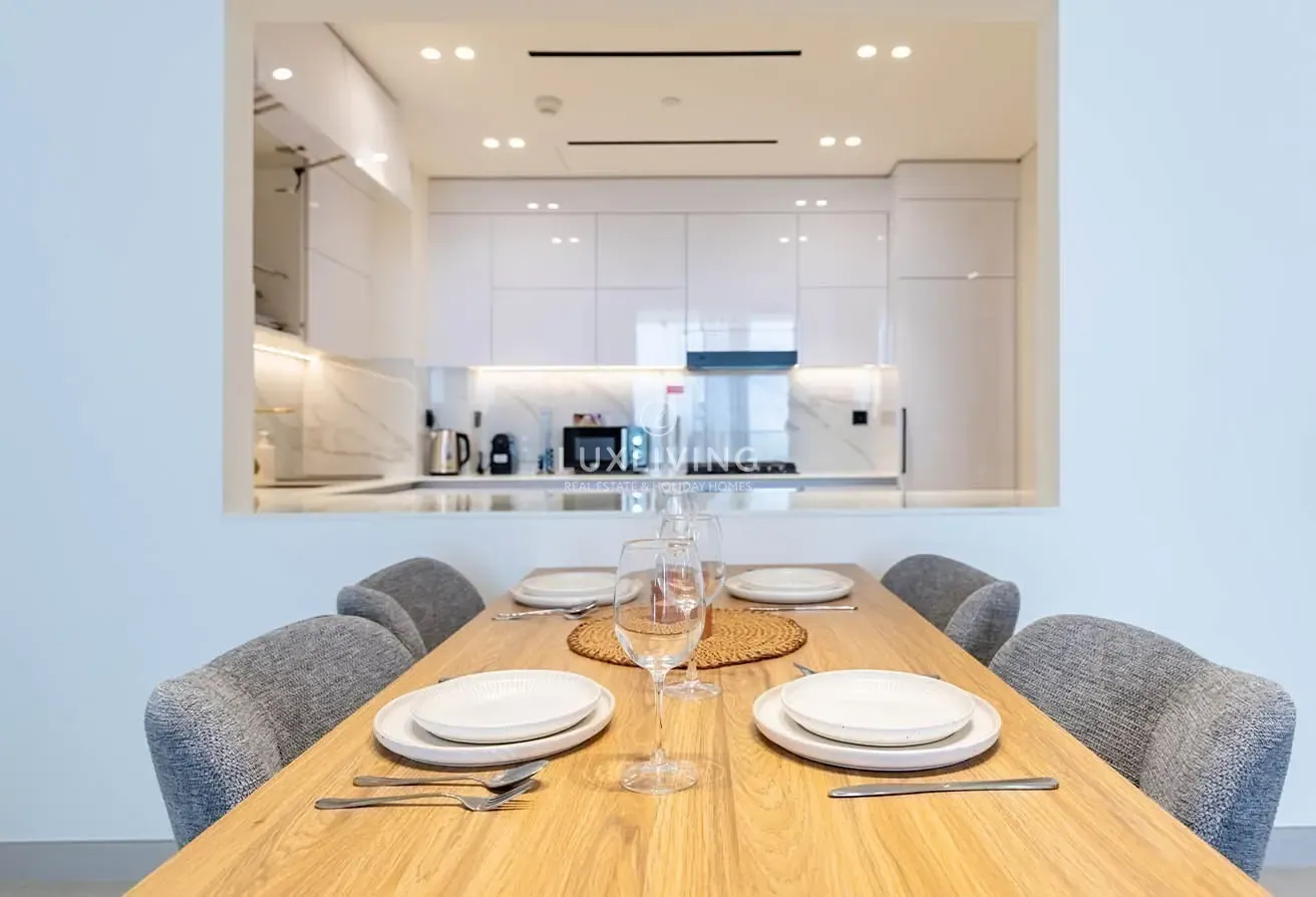 Prime Location | Closed Kitchen | Pool view
