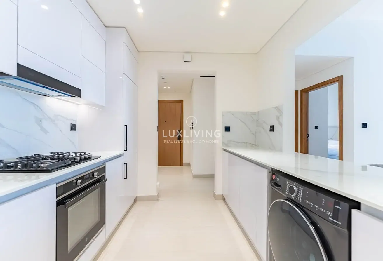 Prime Location | Closed Kitchen | Pool view