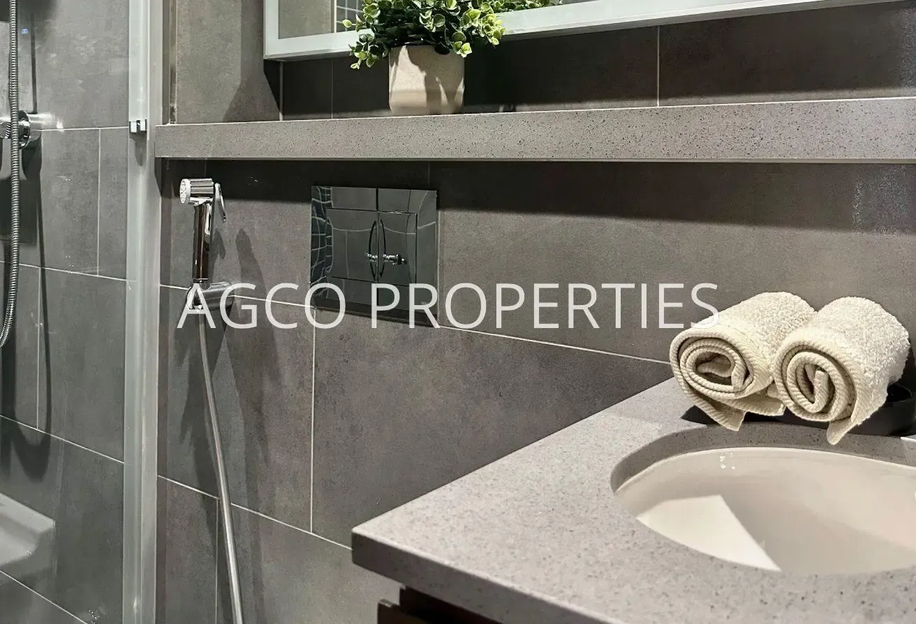 High Floor |Lagoon View | Fully Furnished |Vacant