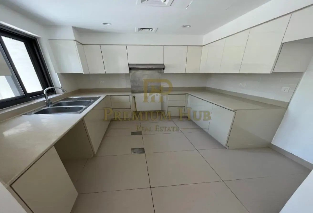 3 Bedrooms Villa | Back to Back | Close to Park