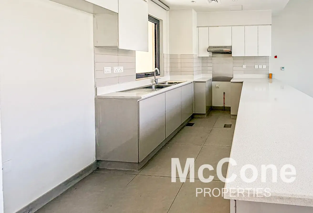 Middle Unit | Single Row | View Now