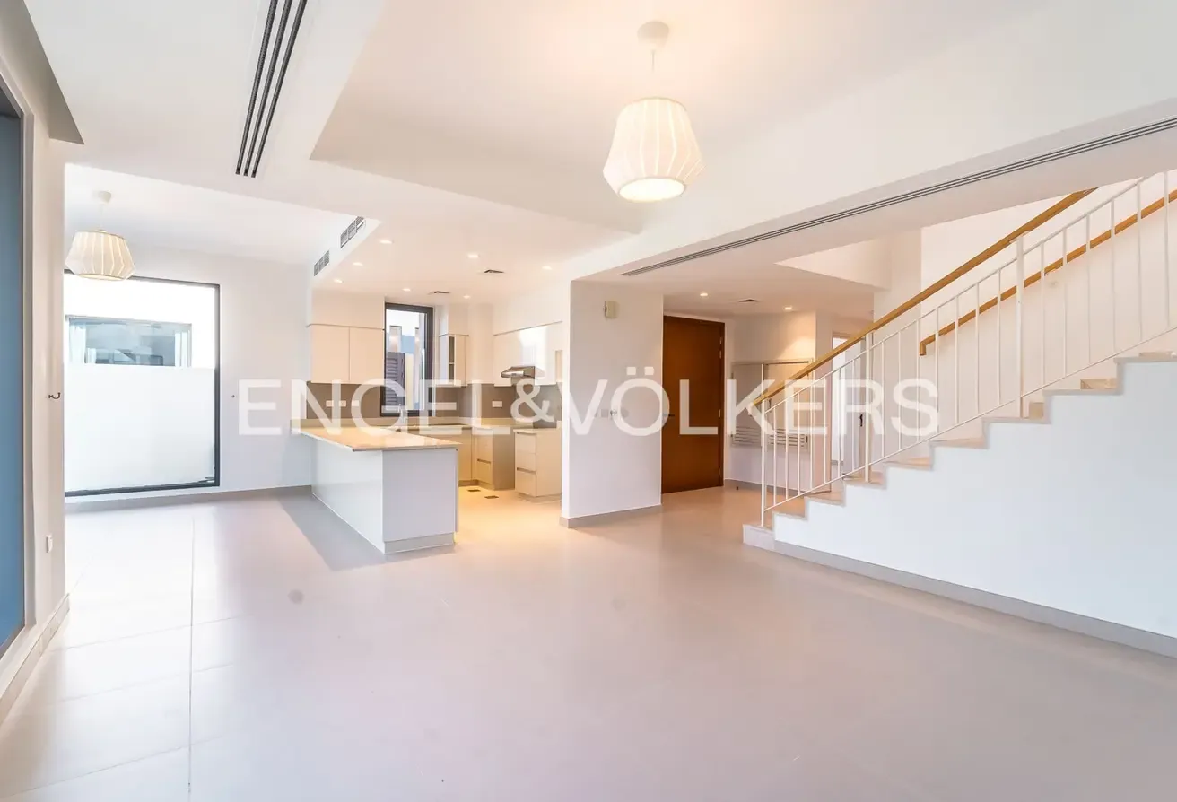 Corner Unit | Vacant on Transfer | Greenbelt Backing