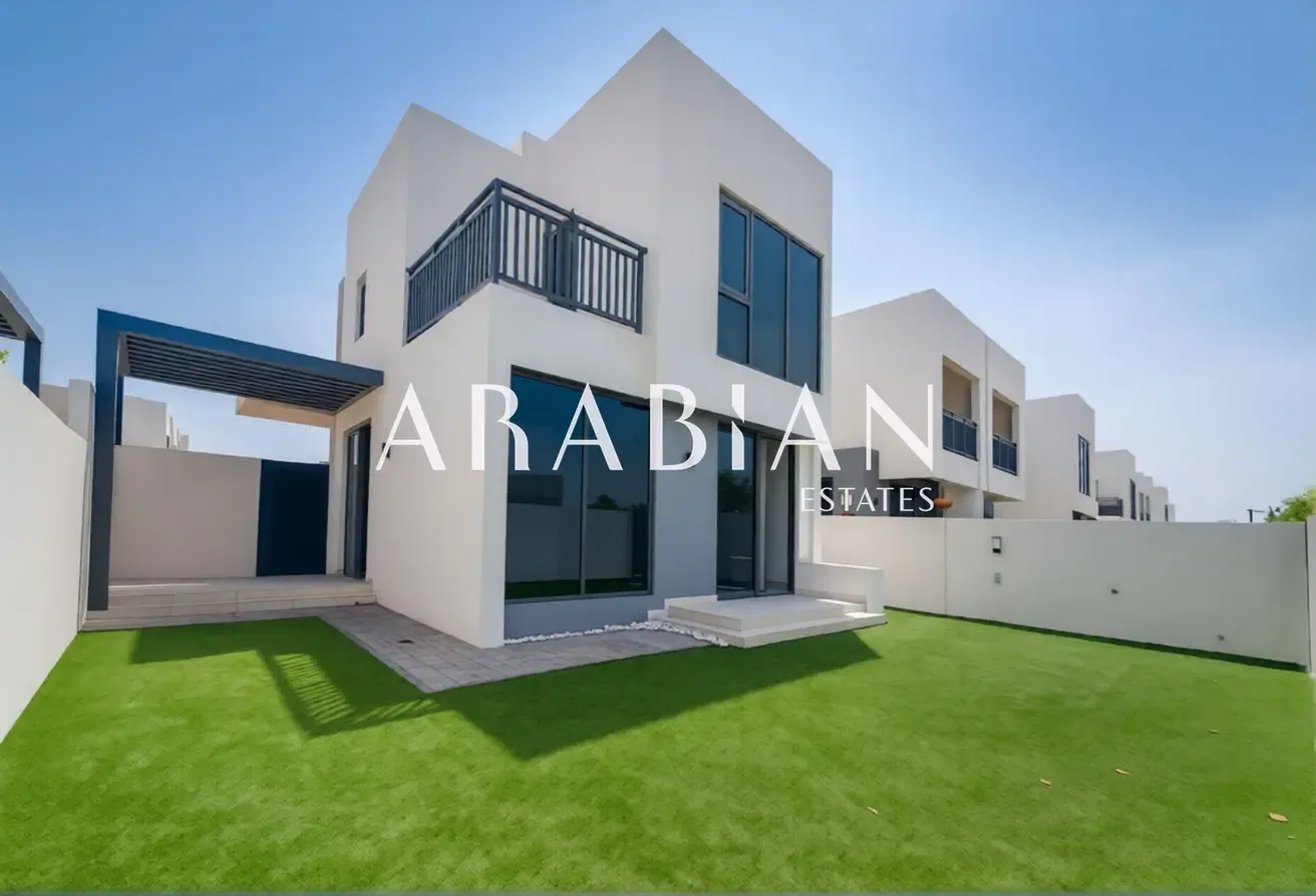 Exclusive | Corner Plot | Single Row