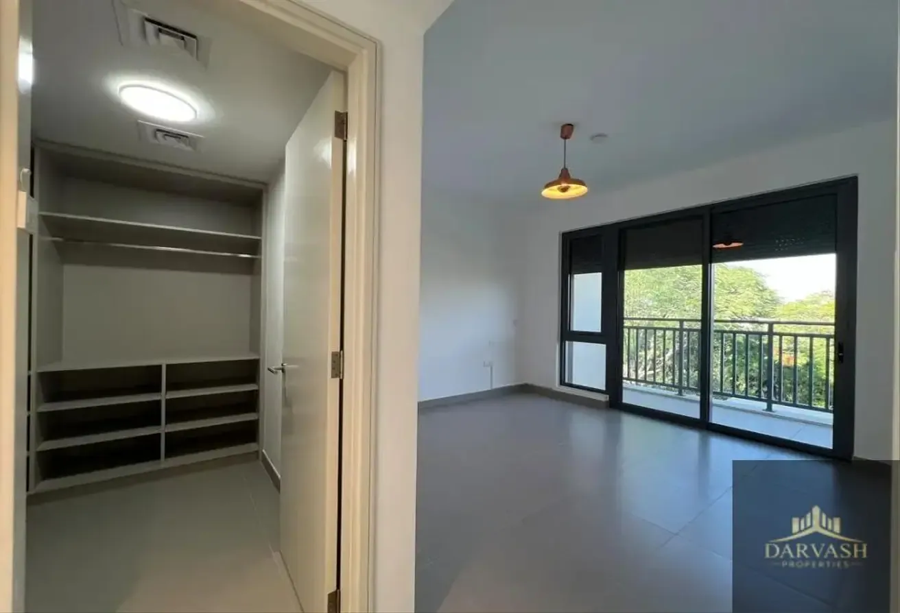 Biggest Layout | Corner Unit | Closed to Amenities