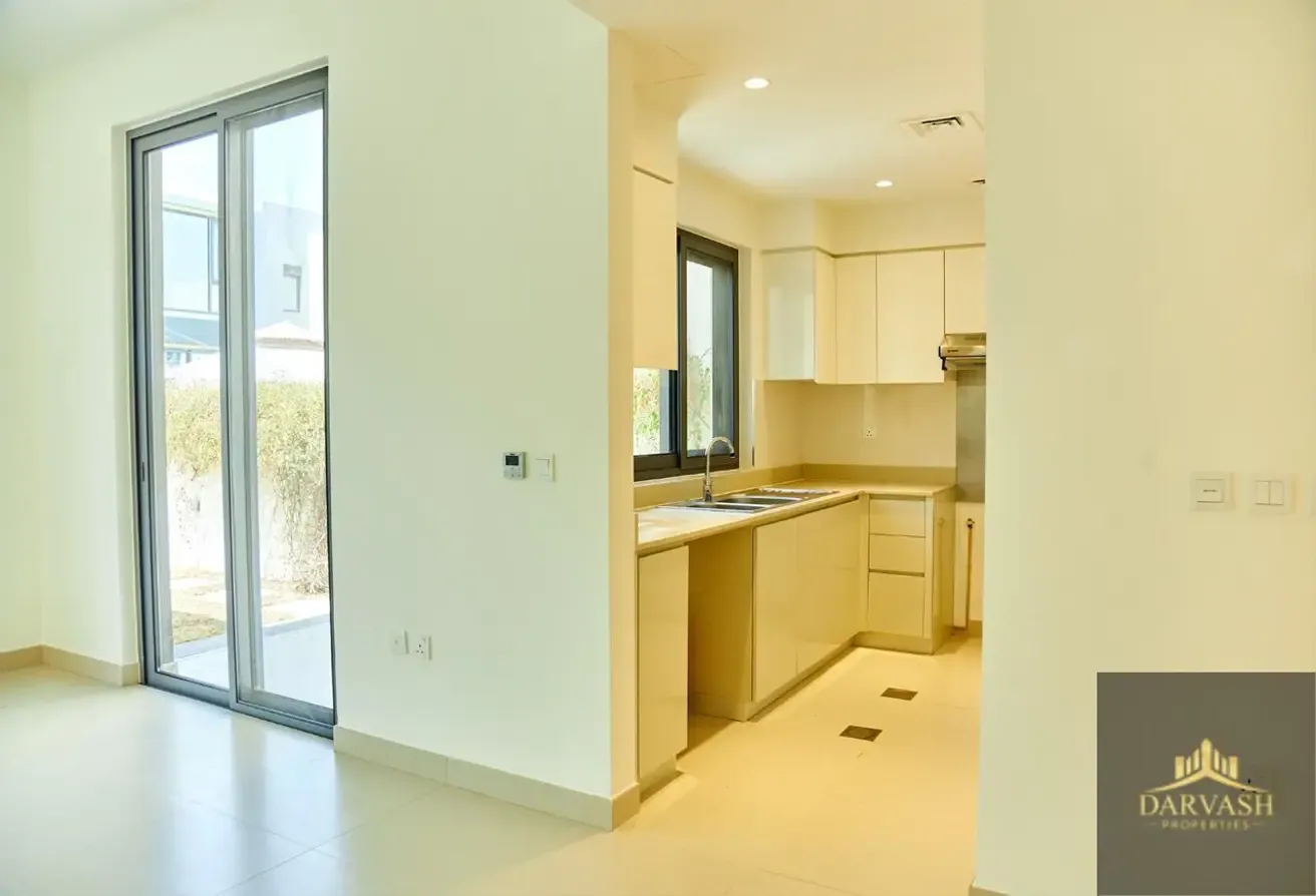 Biggest Layout | Corner Unit | Closed to Amenities