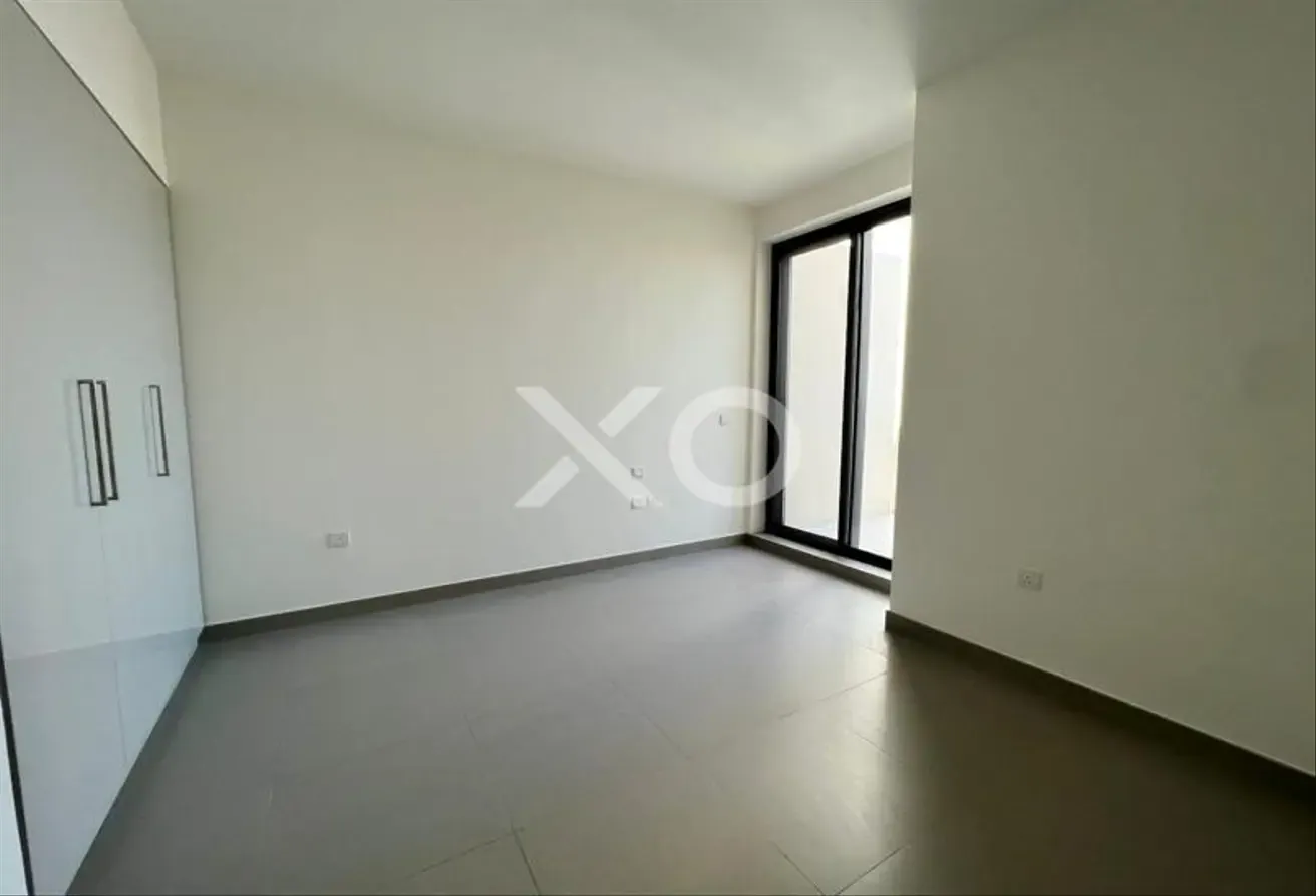 Genuine Listing|New Price| Vacant August