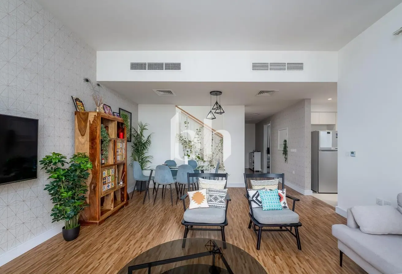 Exclusive | Green Belt | Vacant July