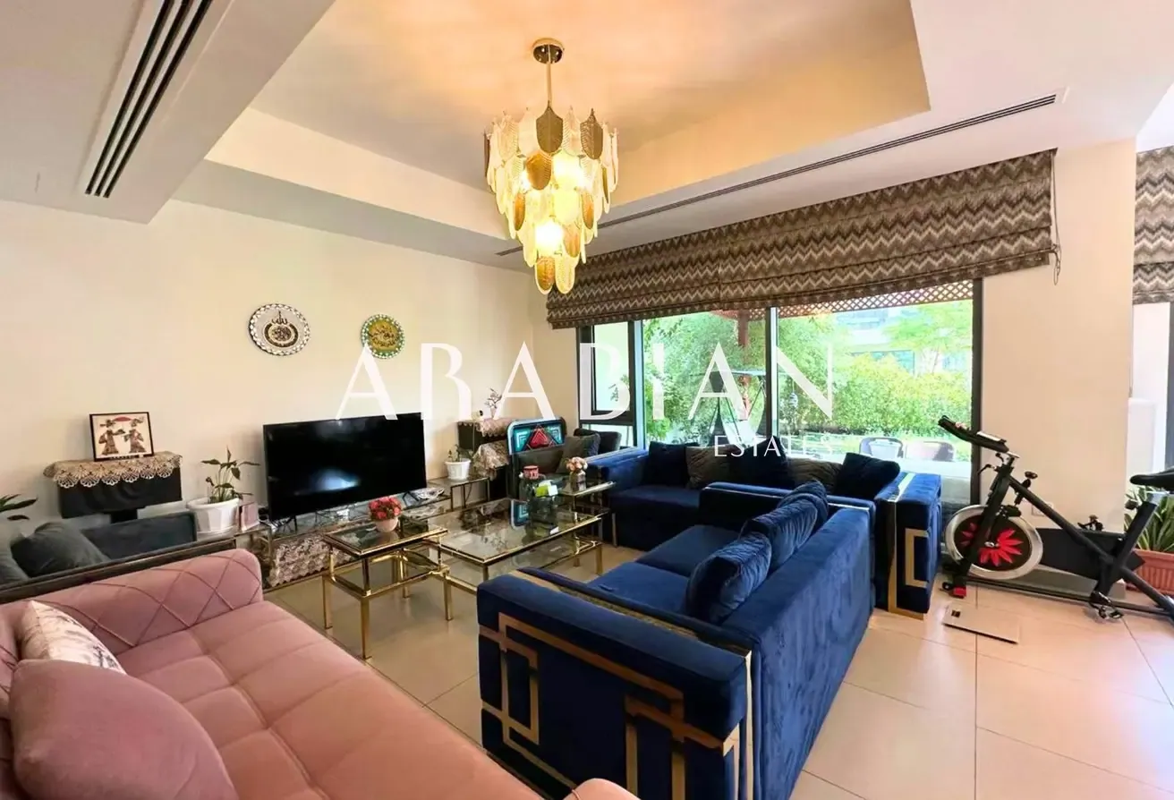 Large Plot | Green Belt | Close to Amenities