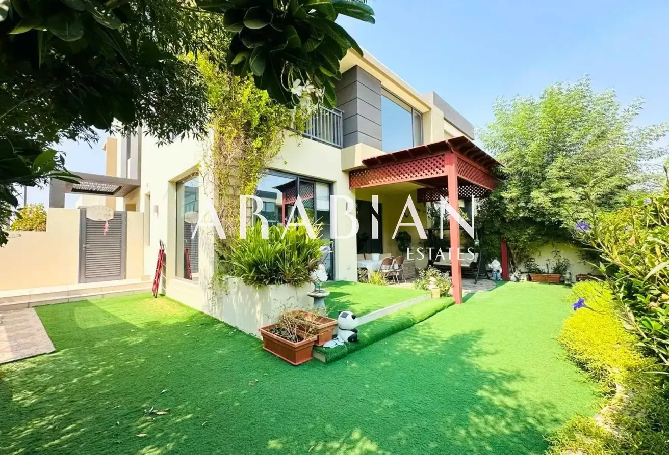 Large Plot | Green Belt | Close to Amenities