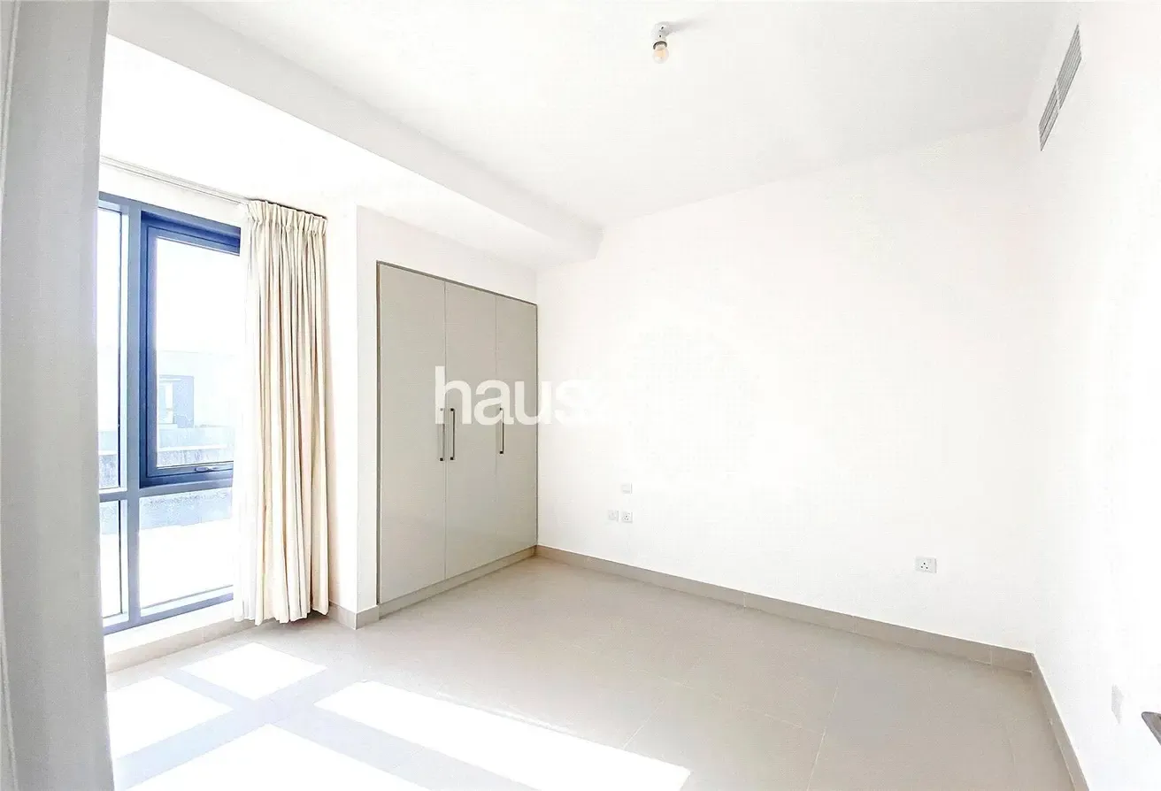 Single Row | View Today | Vacant