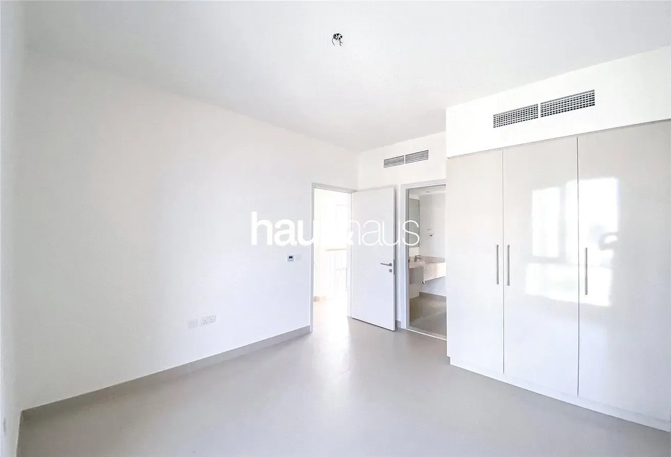 Single Row | View Today | Vacant