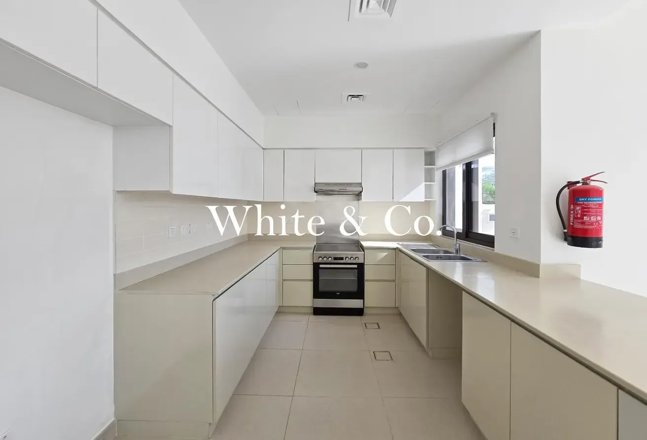 Maple Specialist | Corner Unit | View Now