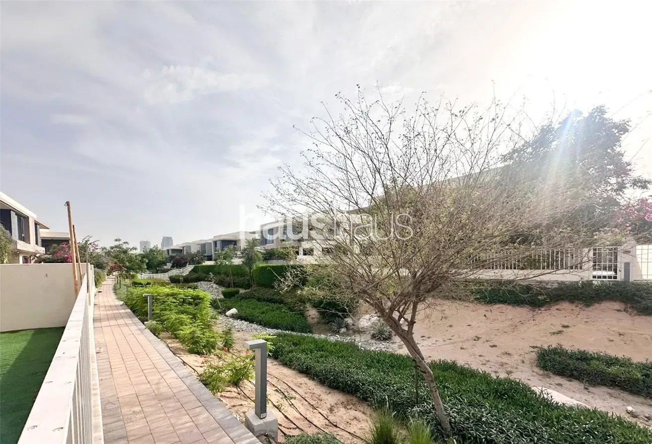 Greenbelt | Corner Unit | Vacant Now