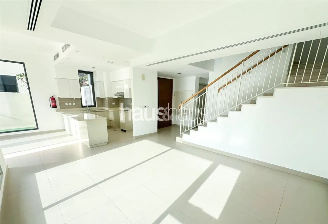 Greenbelt | Corner Unit | Vacant Now