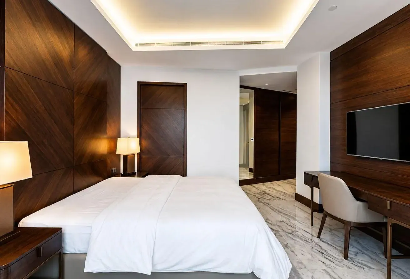 Below Market Price | High Floor | VOT | No Agent