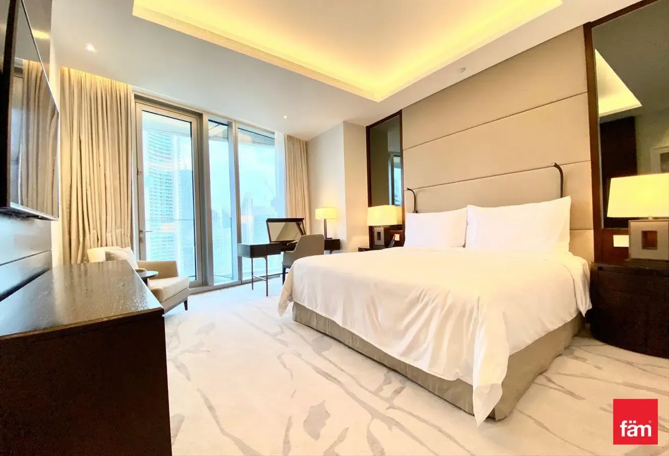 High Floor | Burj Khalifa View | 05 Series