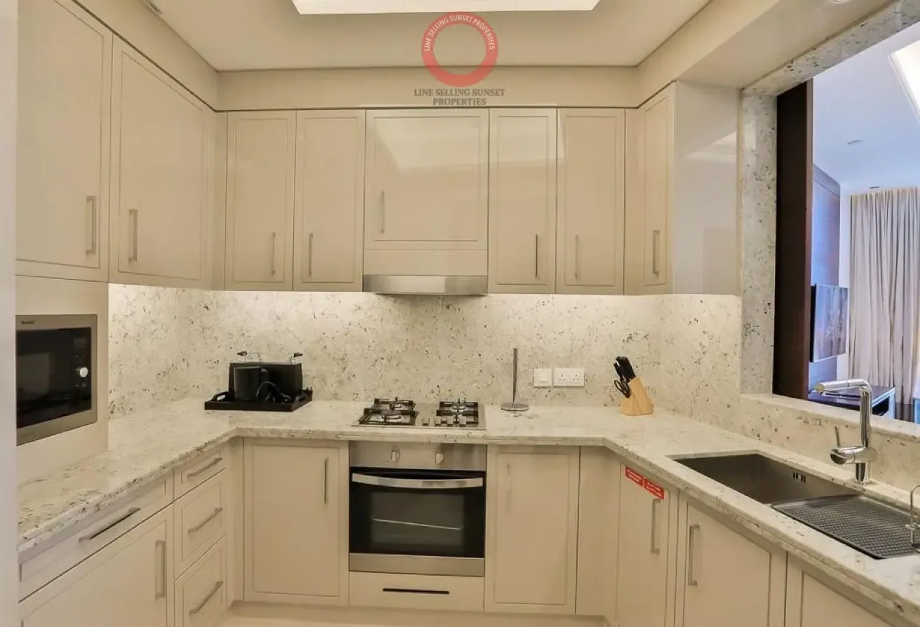 Motivated Seller | 1BR Sky Collection | High Floor