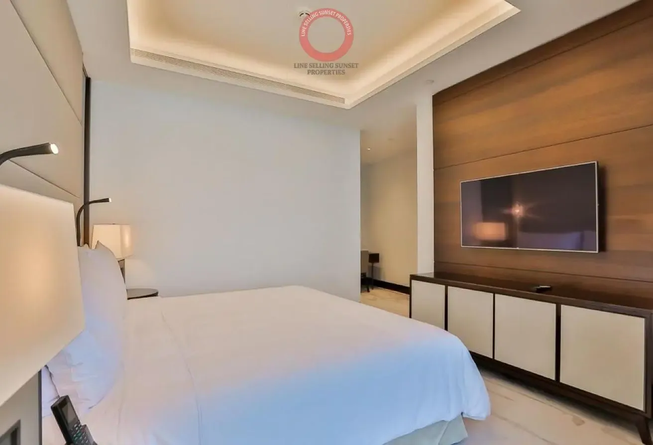 Motivated Seller | 1BR Sky Collection | High Floor