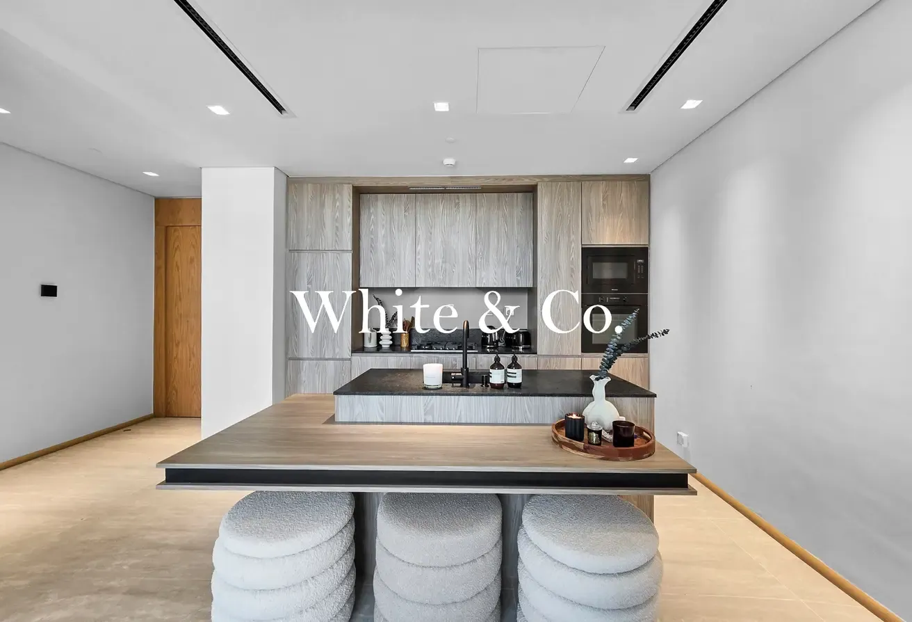 Premium Quality | Large Terrace | Vacant