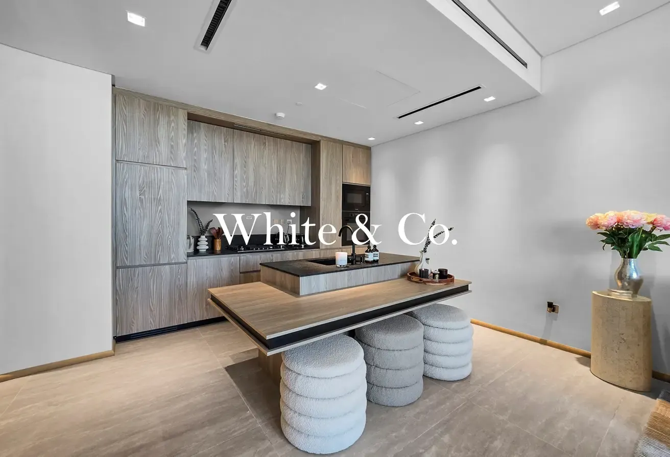 Premium Quality | Large Terrace | Vacant