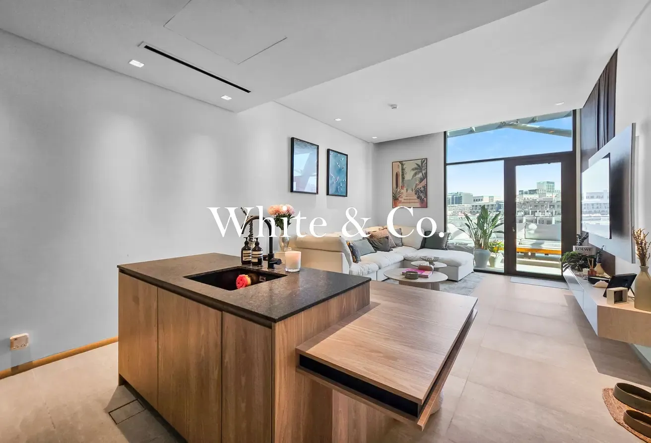 Premium Quality | Large Terrace | Vacant