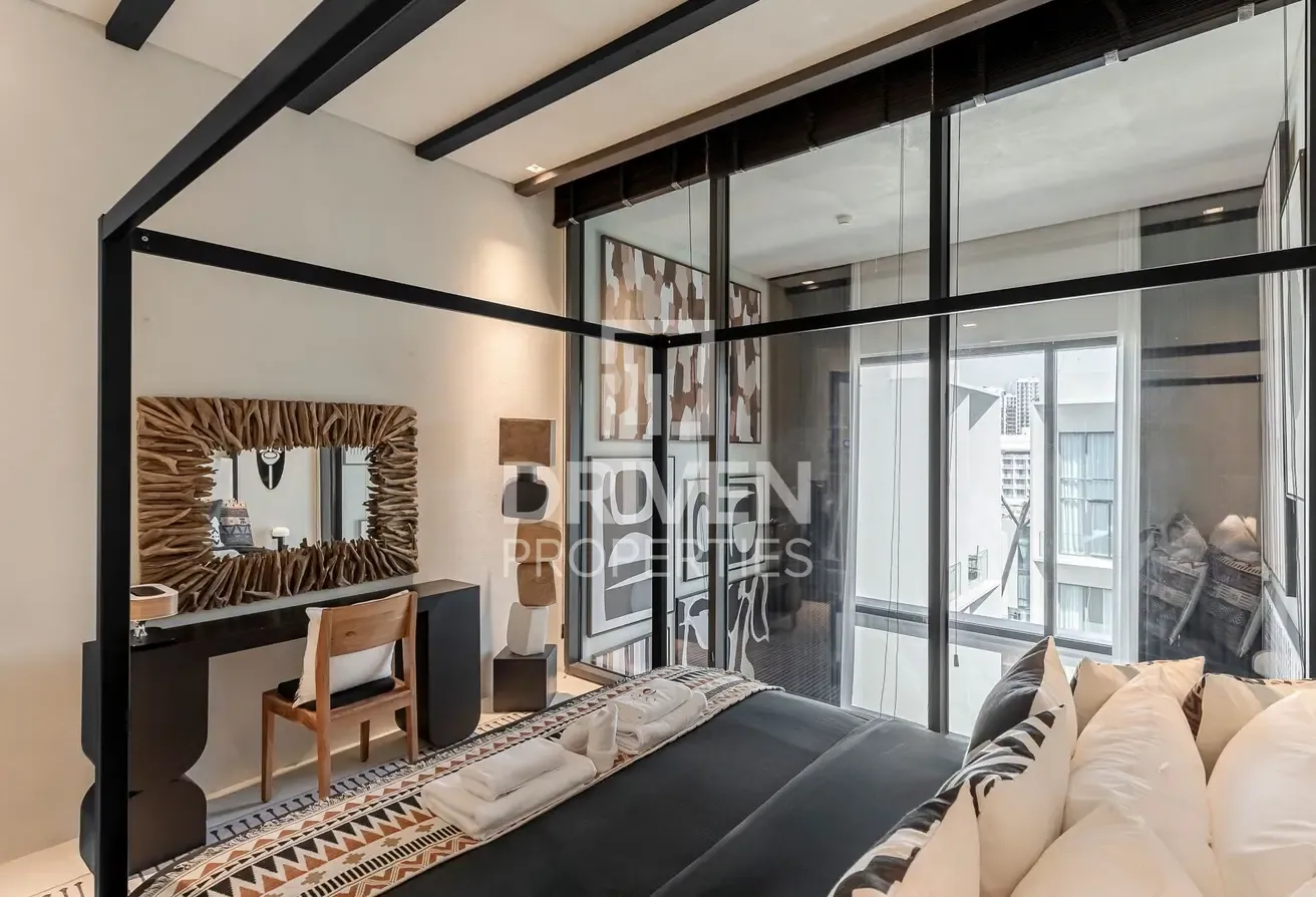 Fully Upgraded | Vacant | High End Finishes