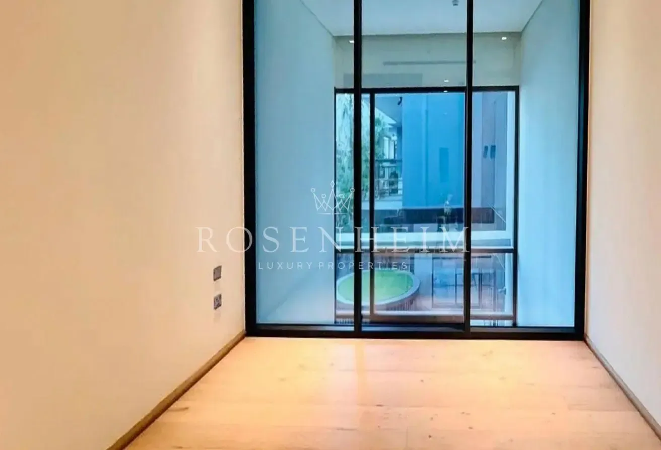 Modern Duplex Unit | Tenanted | Pool View